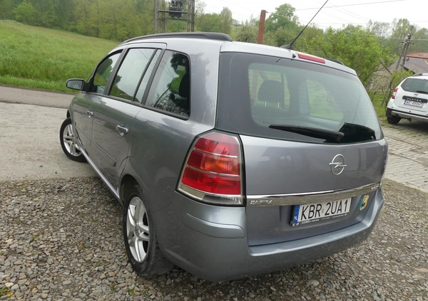 Opel Zafira cena 9999 przebieg: 280000, rok produkcji 2006 z Ropczyce małe 497